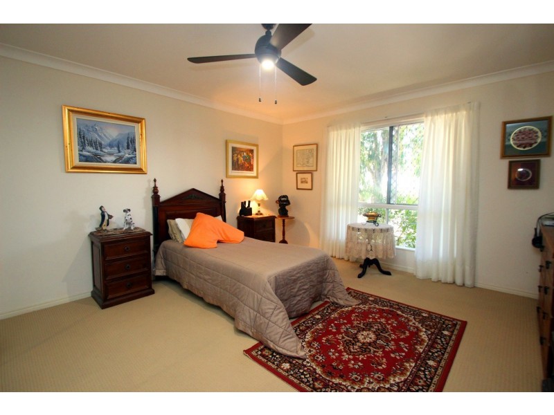 55 Ladbroke Crescent, Urangan QLD 4655