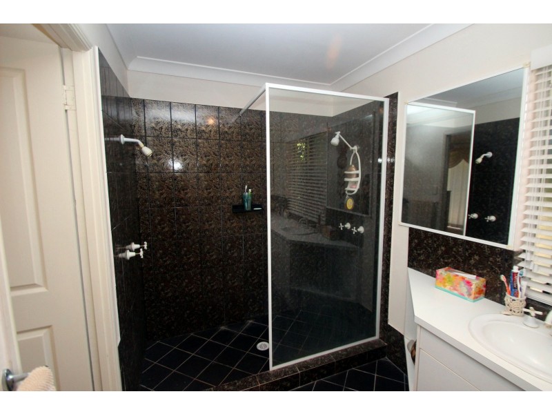 55 Ladbroke Crescent, Urangan QLD 4655