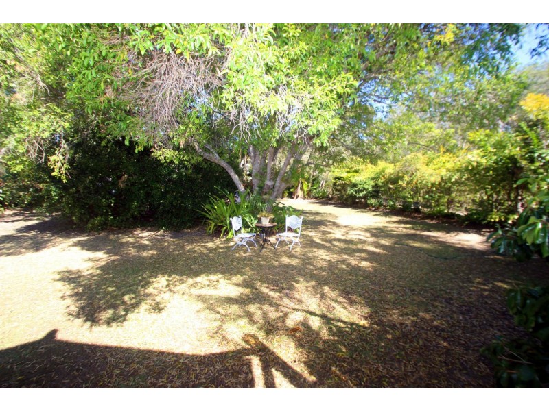 55 Ladbroke Crescent, Urangan QLD 4655