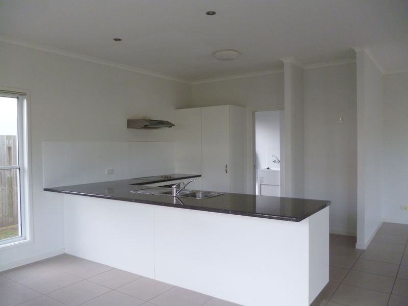 Unit 2/5 Seaway Parade, Toogoom QLD 4655