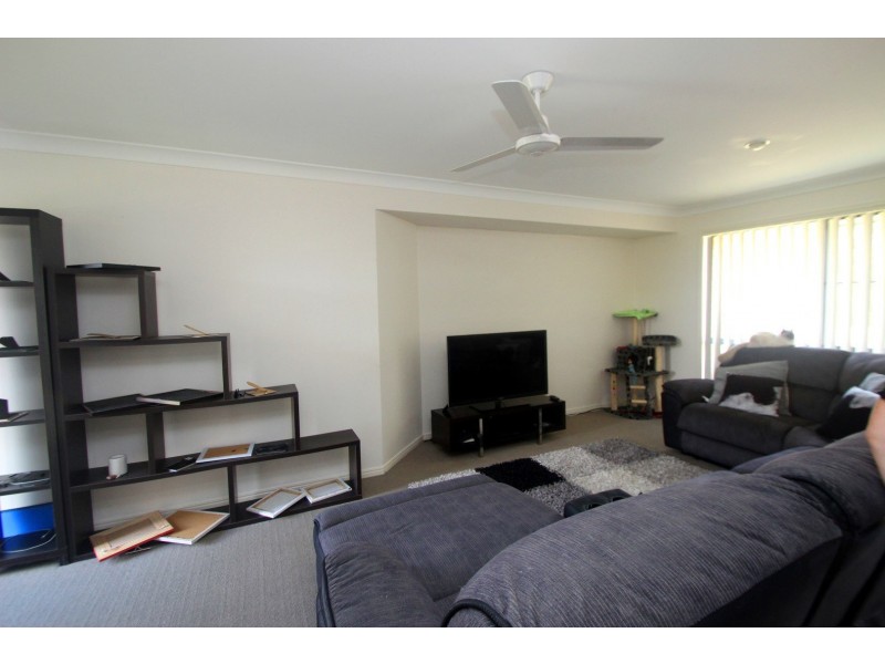 10 Trill Court, Urangan QLD 4655