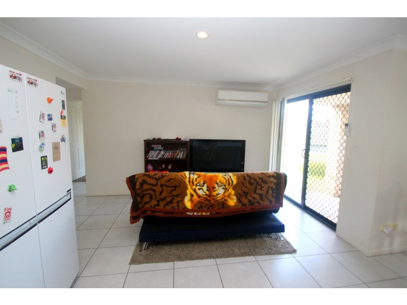 10 Trill Court, Urangan QLD 4655