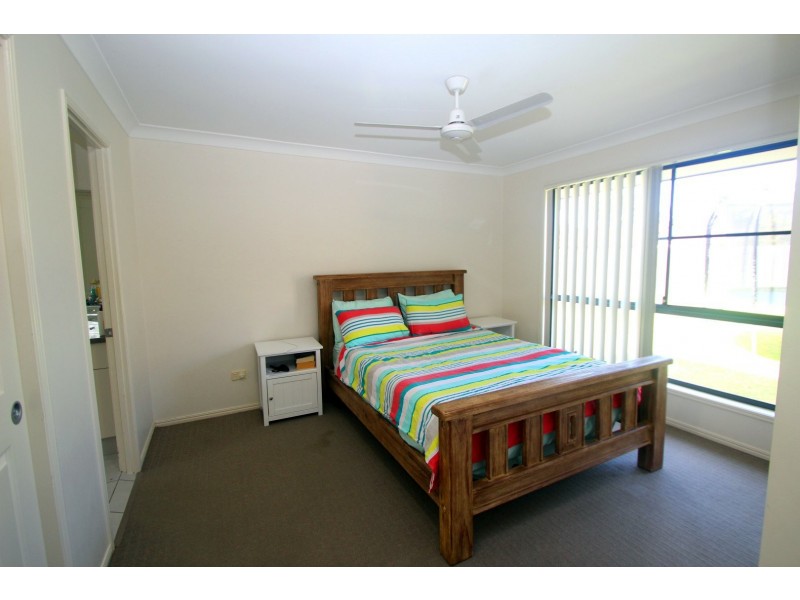 10 Trill Court, Urangan QLD 4655