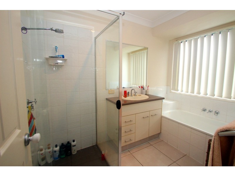 10 Trill Court, Urangan QLD 4655