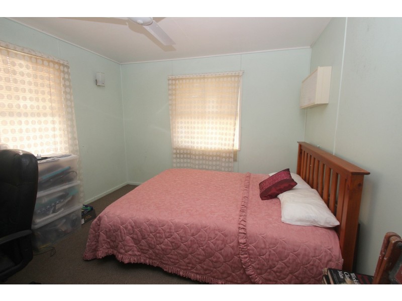 27 Flinders Street, Point Vernon QLD 4655