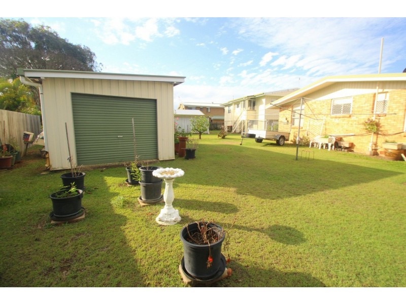 27 Flinders Street, Point Vernon QLD 4655