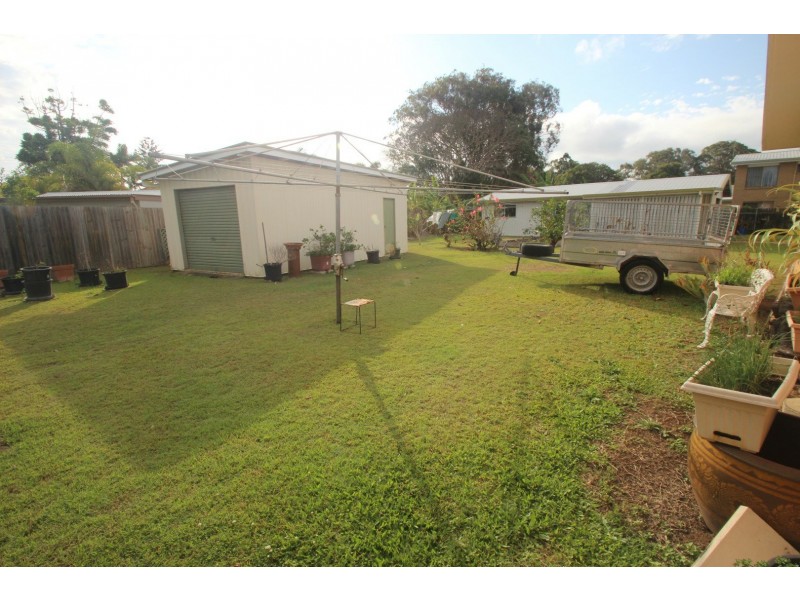 27 Flinders Street, Point Vernon QLD 4655