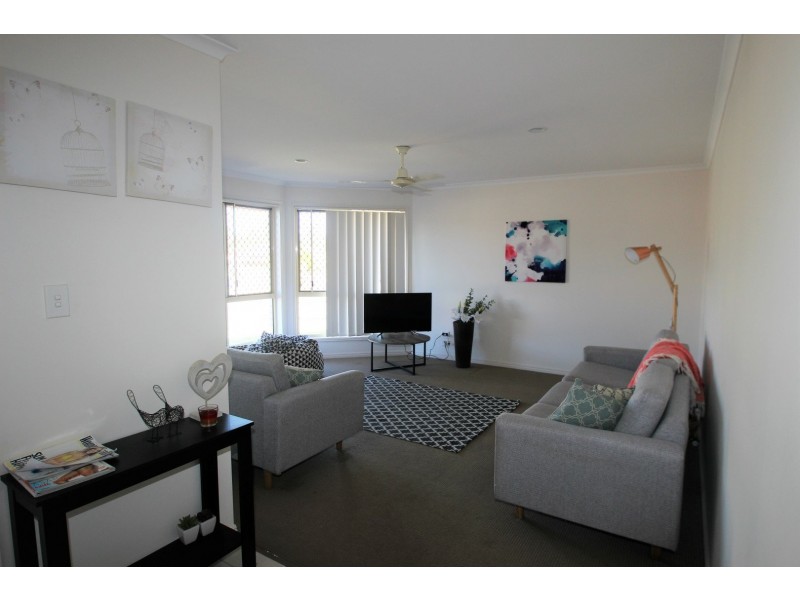 21 Moonstone Drive, Urangan QLD 4655