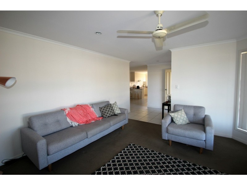 21 Moonstone Drive, Urangan QLD 4655