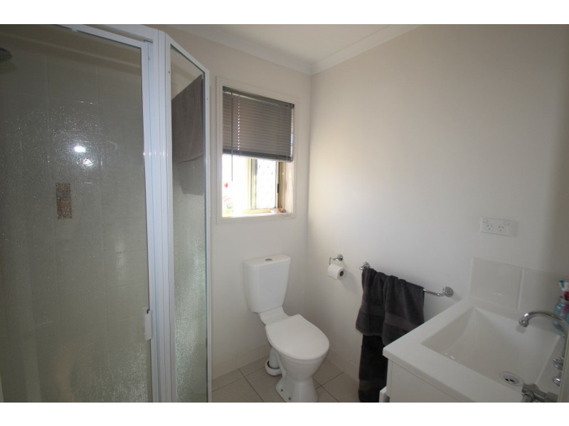 21 Moonstone Drive, Urangan QLD 4655