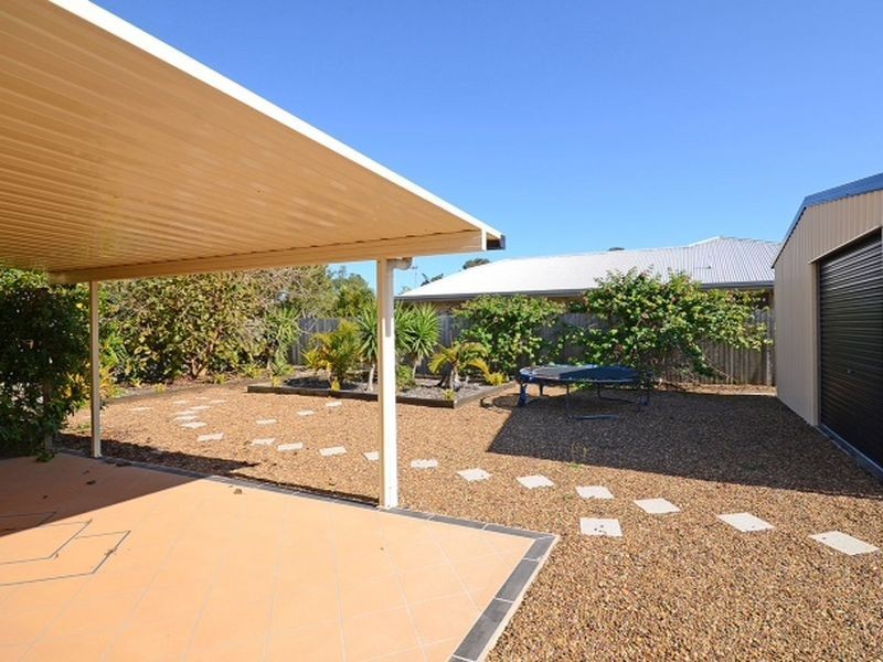 8 Seaside Circuit, Toogoom QLD 4655