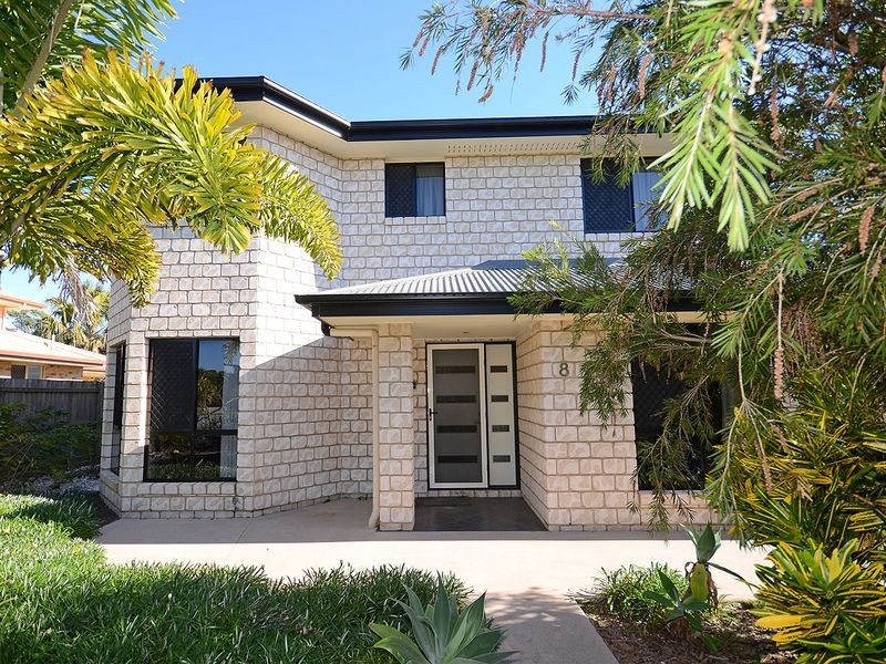 8 Seaside Circuit, Toogoom QLD 4655