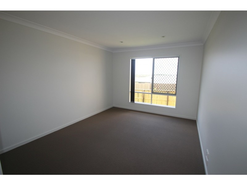 70 Bay Park Road, Wondunna QLD 4655
