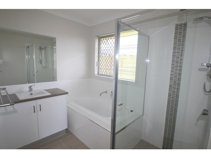 70 Bay Park Road, Wondunna QLD 4655