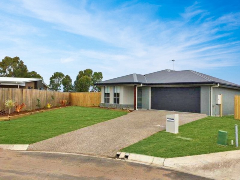 4 Bayside Close, Point Vernon QLD 4655