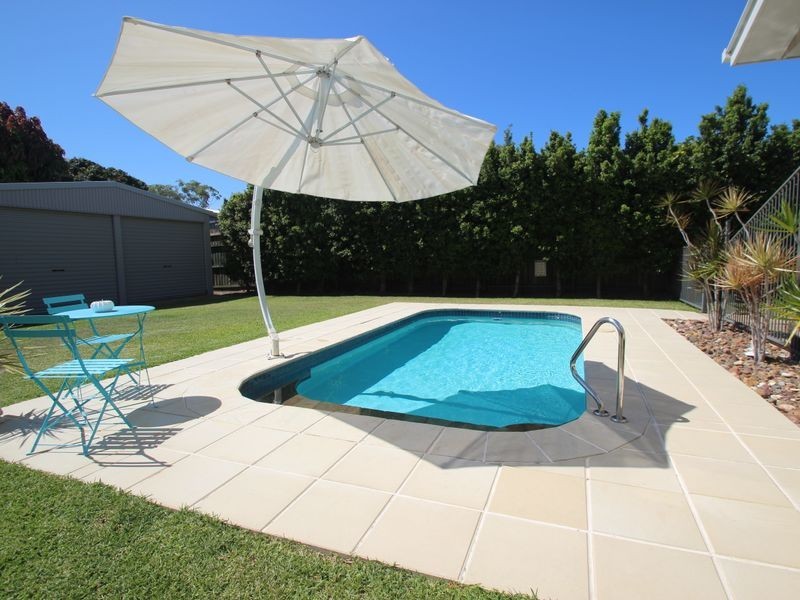 31 Long Street, Point Vernon QLD 4655