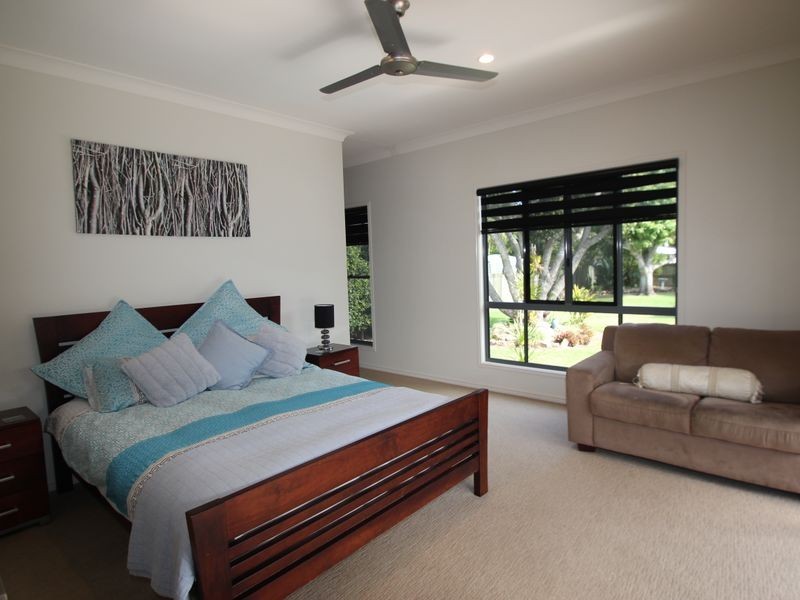 31 Long Street, Point Vernon QLD 4655