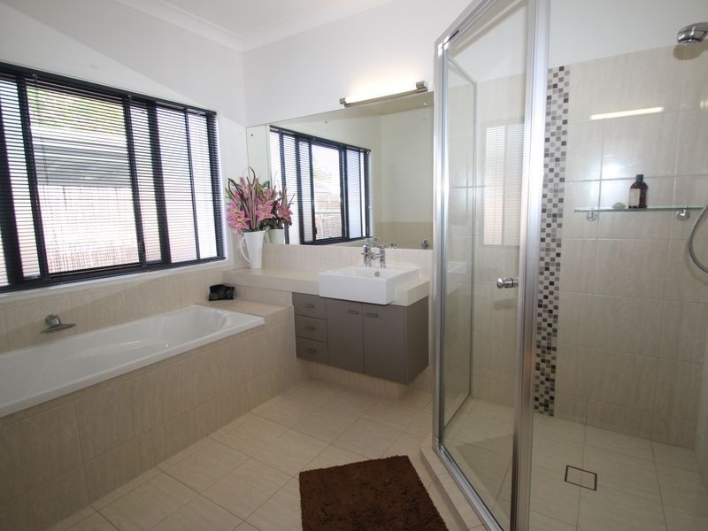 31 Long Street, Point Vernon QLD 4655