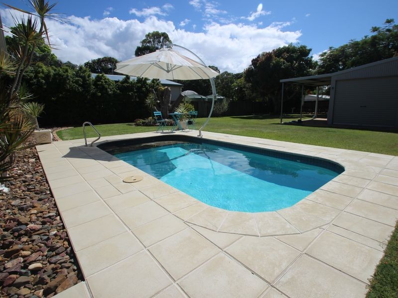 31 Long Street, Point Vernon QLD 4655