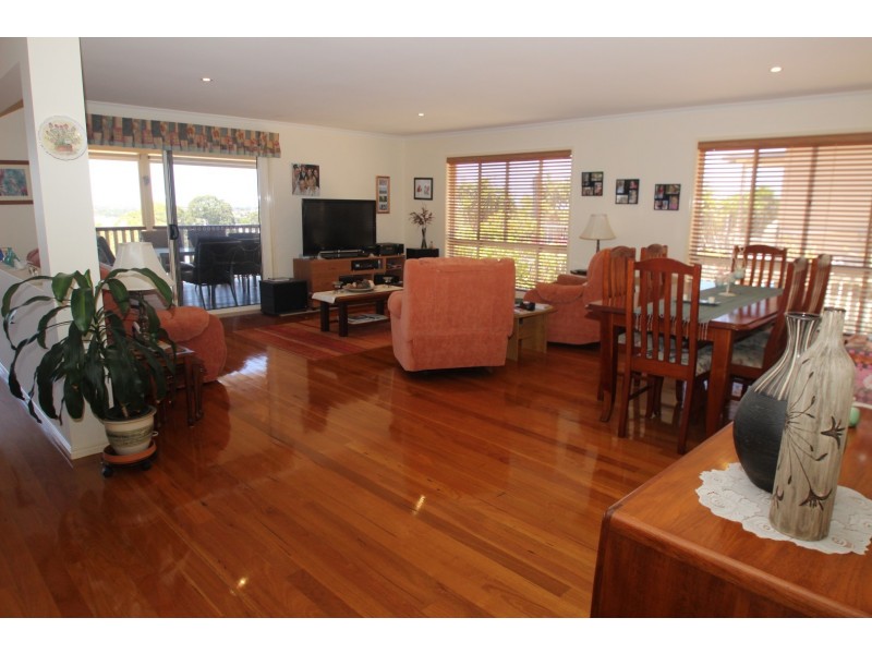 59 Gundesen Drive, Urraween QLD 4655