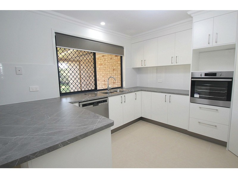 8 Gallery Court, Kawungan QLD 4655