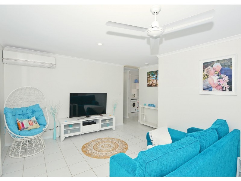 19 Moonstone Drive, Urangan QLD 4655