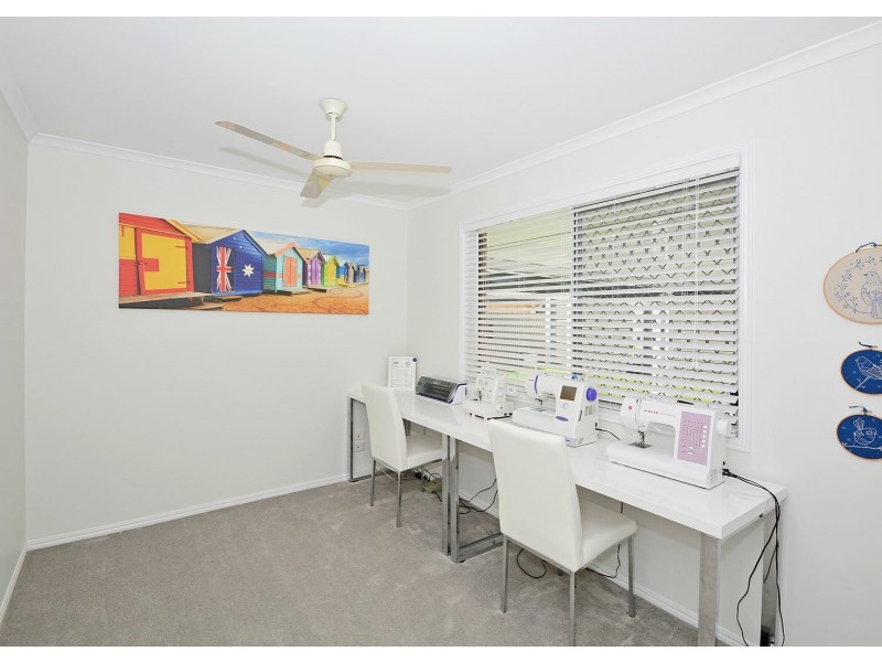 19 Moonstone Drive, Urangan QLD 4655