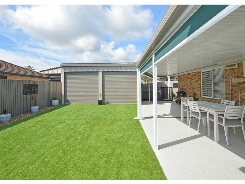 19 Moonstone Drive, Urangan QLD 4655