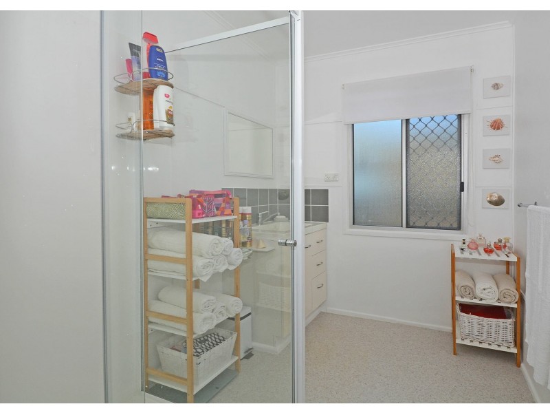 1 East Street, Scarness QLD 4655