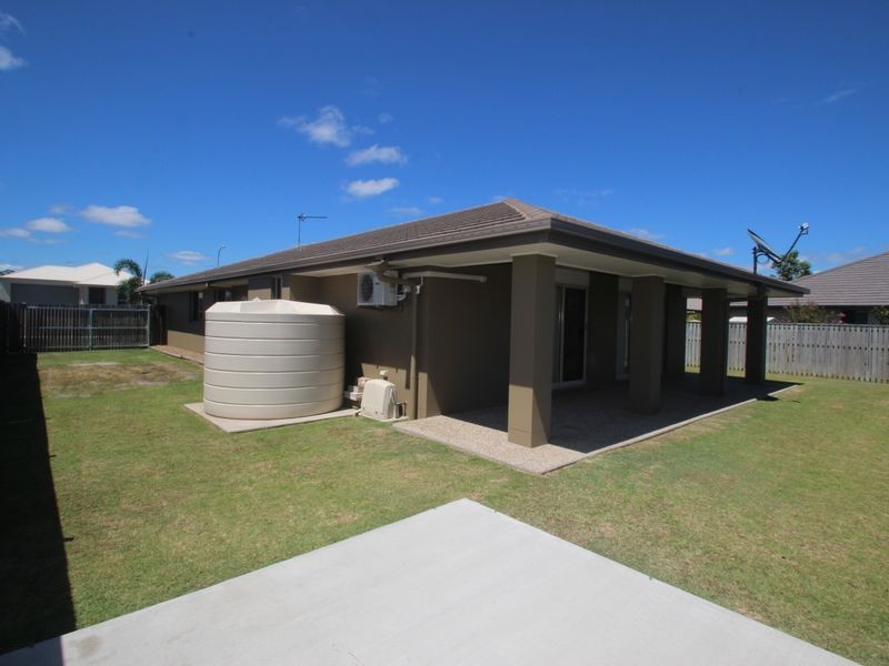 4 Parklink East Ave, Wondunna QLD 4655