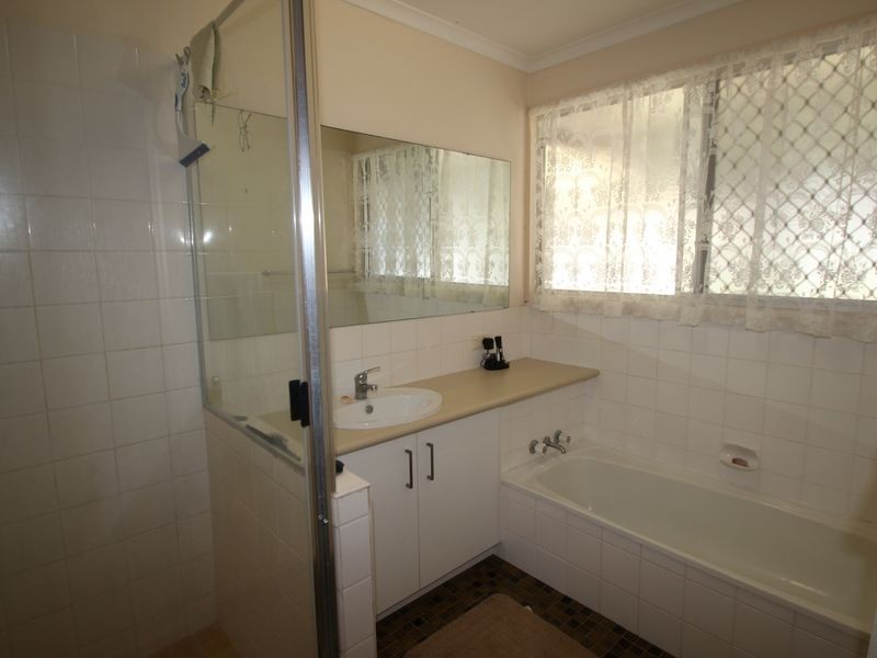 27 Kululu Crescent, Scarness QLD 4655