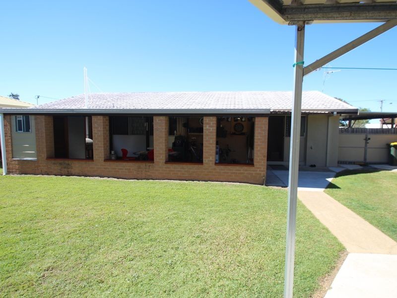 27 Kululu Crescent, Scarness QLD 4655