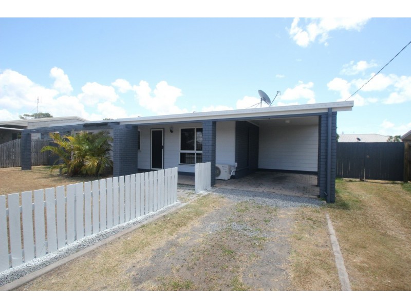 77 Limpus Street, Urangan QLD 4655