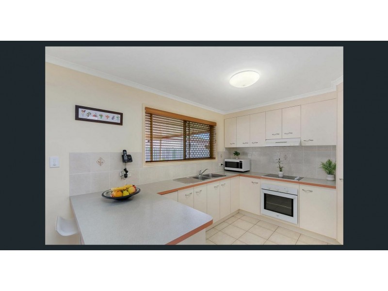 1 Kestrel Court, Eli Waters QLD 4655