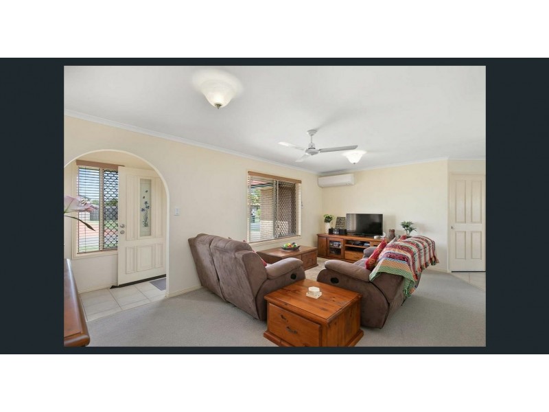 1 Kestrel Court, Eli Waters QLD 4655