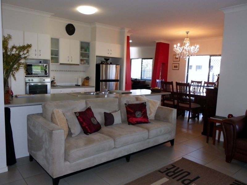 10 Bayswater Drive, Urraween QLD 4655