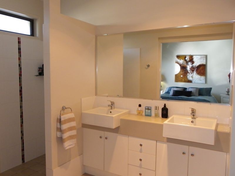 10 Bayswater Drive, Urraween QLD 4655