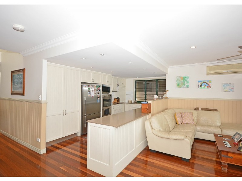 2-4 Baunfiend Court, Urraween QLD 4655