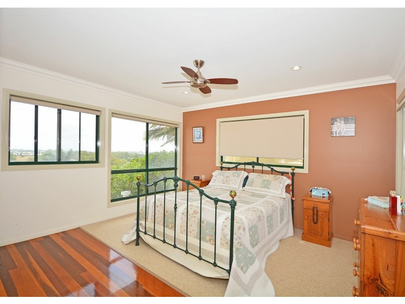 2-4 Baunfiend Court, Urraween QLD 4655