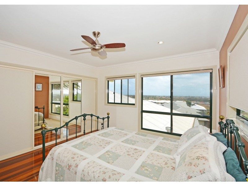 2-4 Baunfiend Court, Urraween QLD 4655