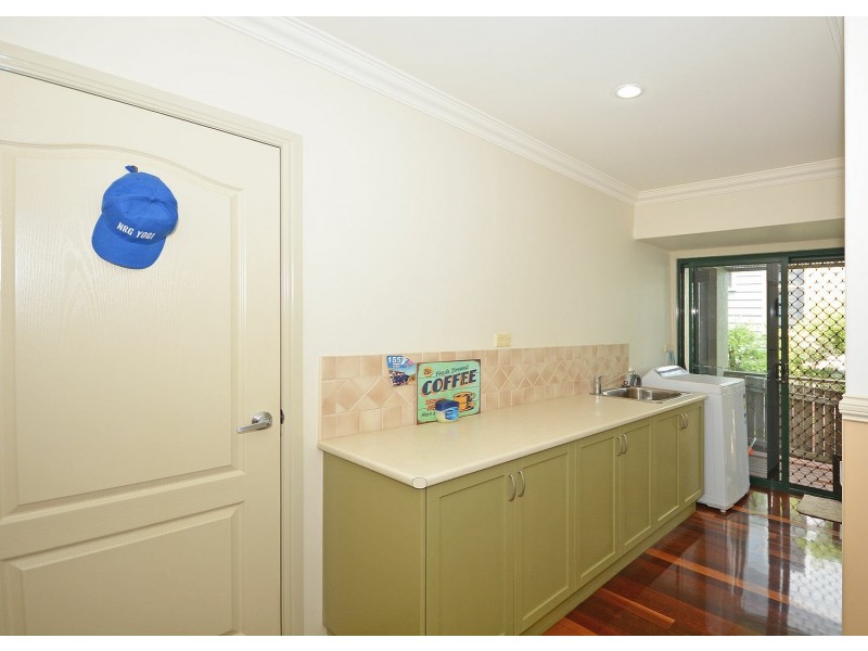 2-4 Baunfiend Court, Urraween QLD 4655