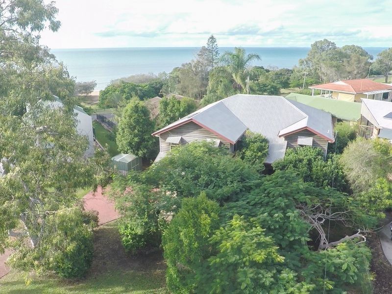 6 Flinders Street, Point Vernon QLD 4655