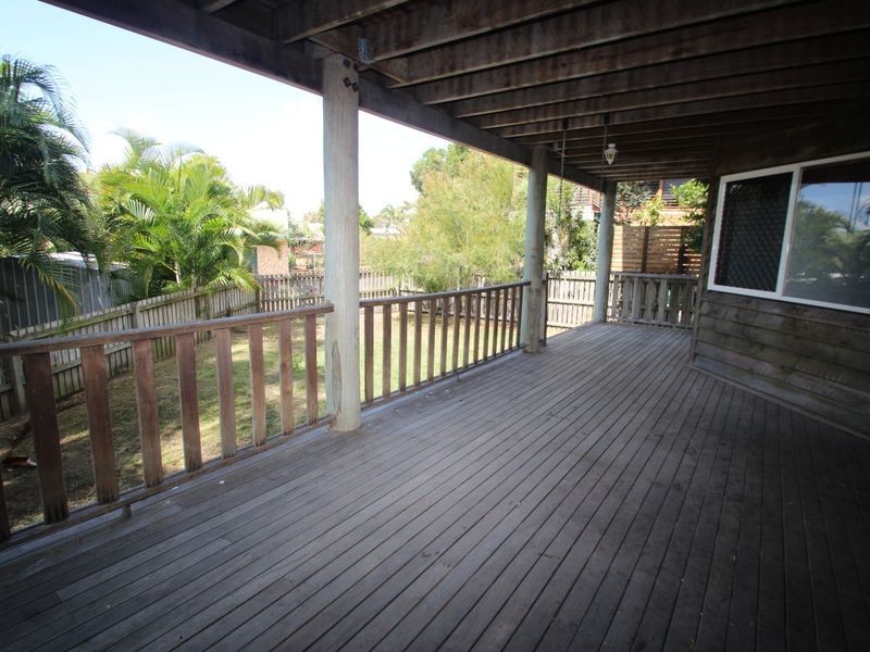 6 Flinders Street, Point Vernon QLD 4655