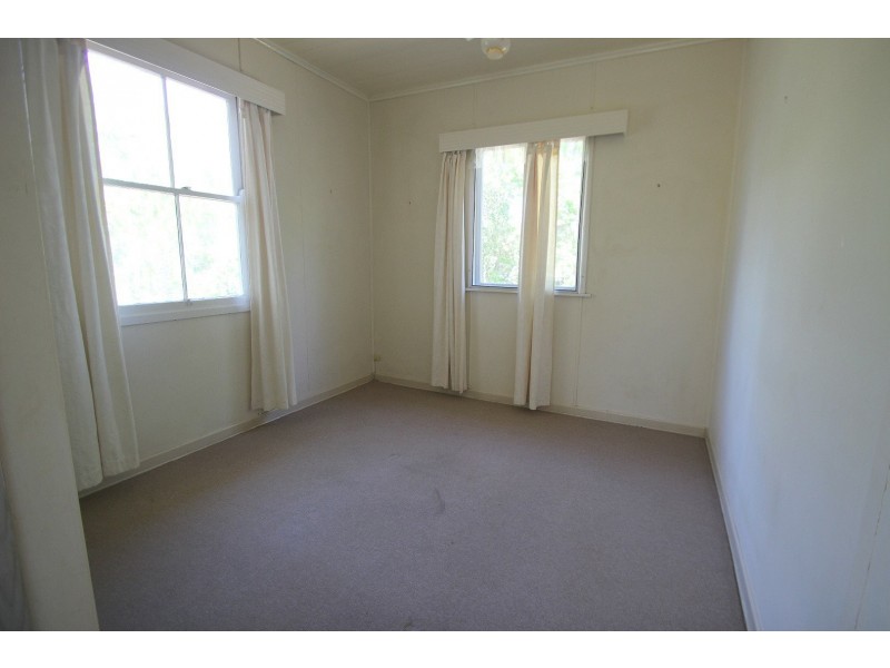 26 Spence Street, Point Vernon QLD 4655