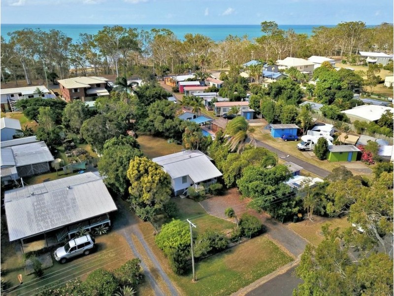 26 Spence Street, Point Vernon QLD 4655