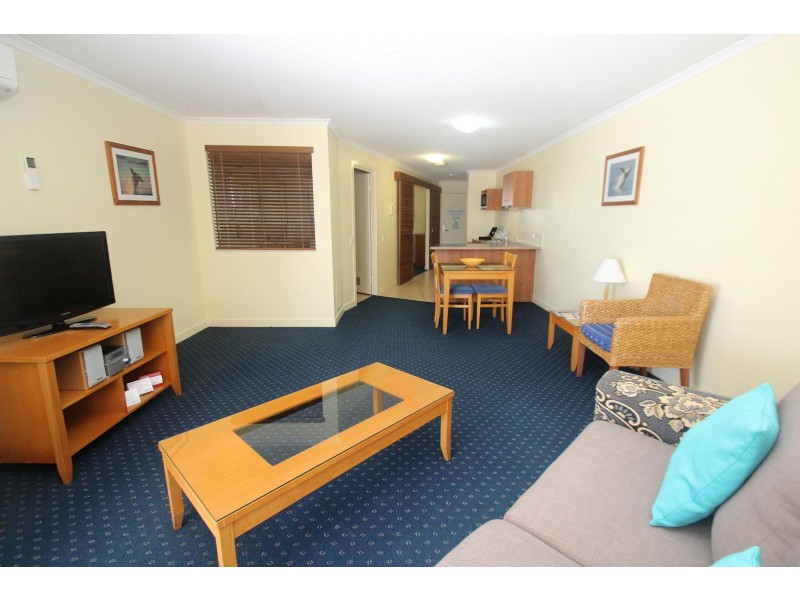 Unit 605/1 Buccaneer Drive, Urangan QLD 4655