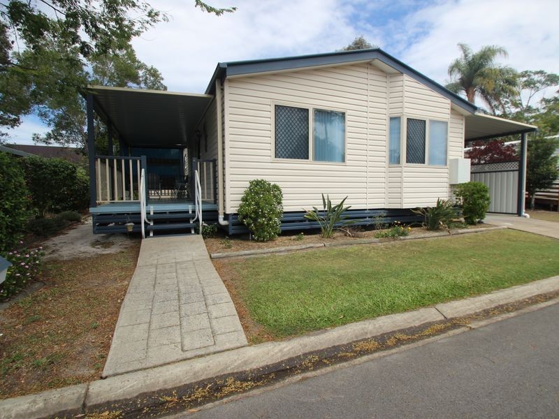 4 Wisteria Drive, Eli Waters QLD 4655