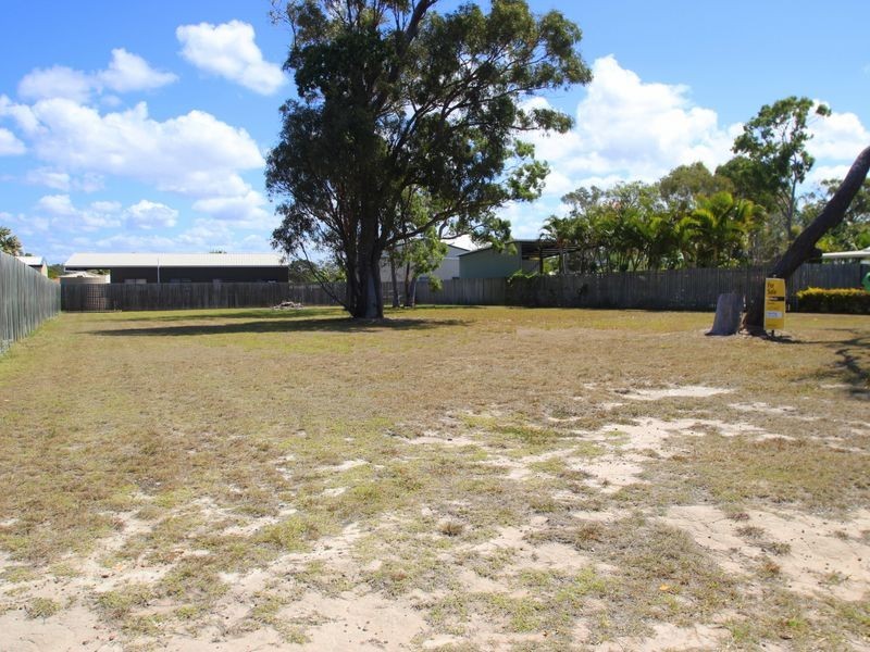 51 Bayrise Drive, Urangan QLD 4655