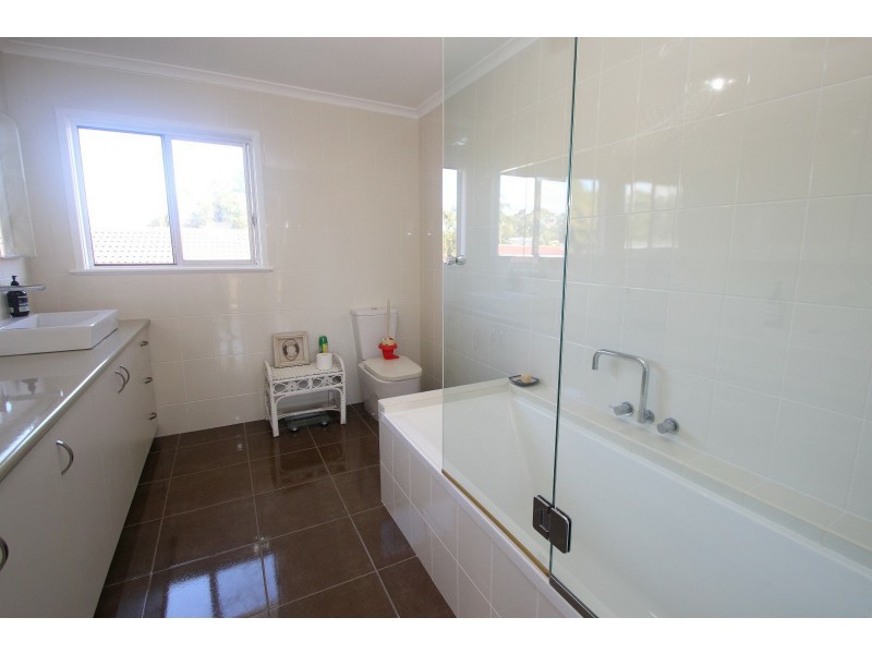 88 Long Street, Point Vernon QLD 4655