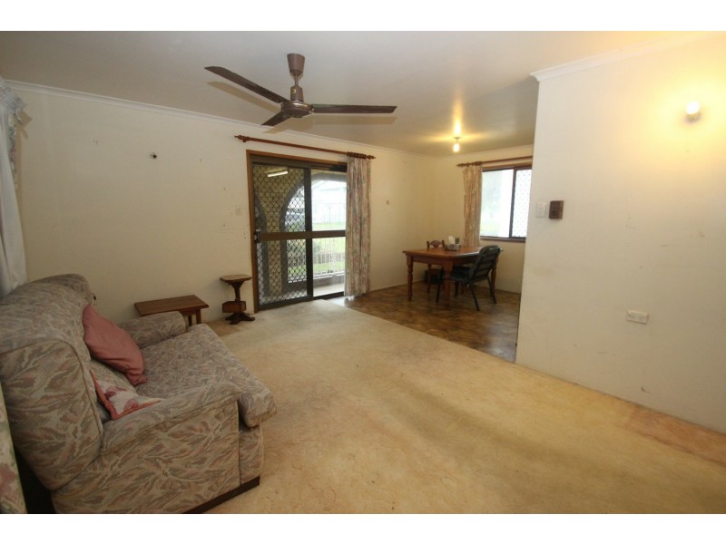 2 Mary Street, Scarness QLD 4655